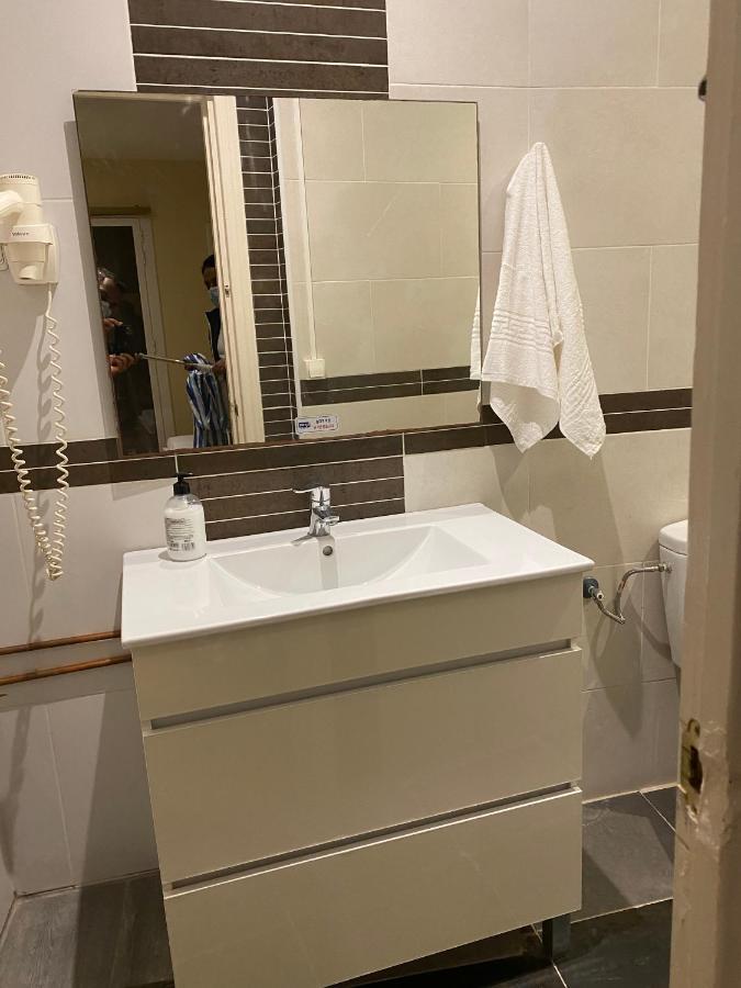 Driepersoonskamer met Eigen Badkamer