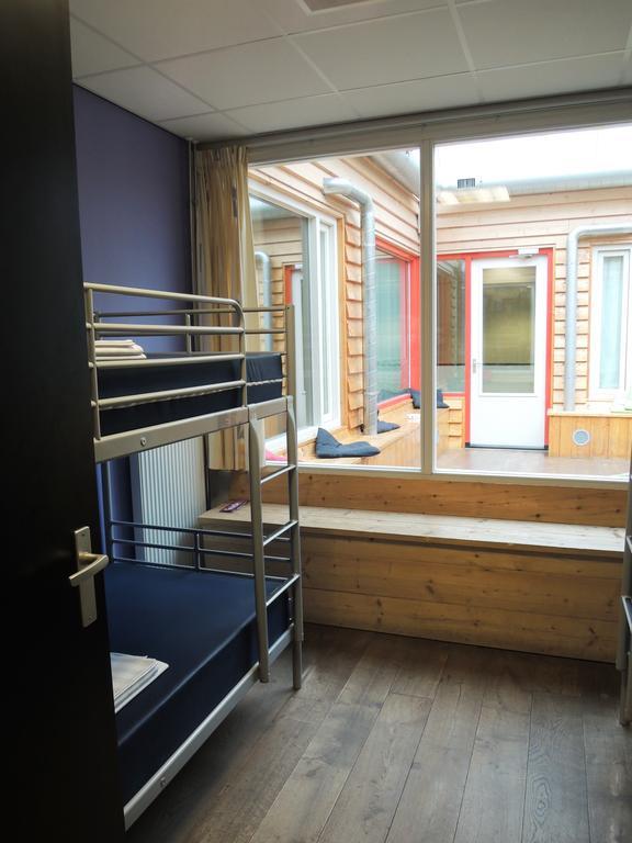 Eenpersoonsbed in Slaapzaal met 4 Bedden