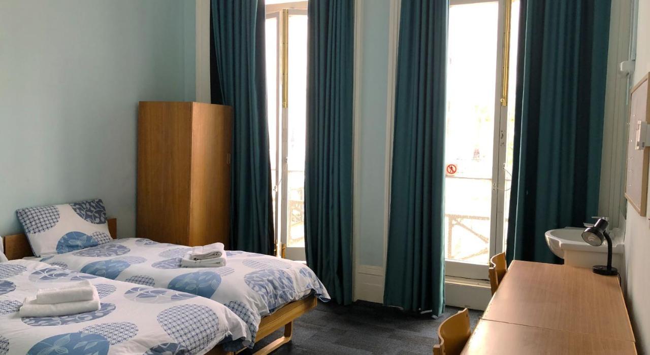 Twin Room with Communal Bathroom