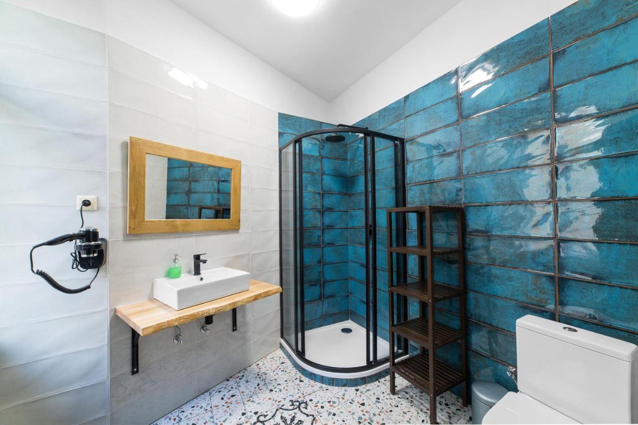 Driepersoonskamer met Eigen Badkamer