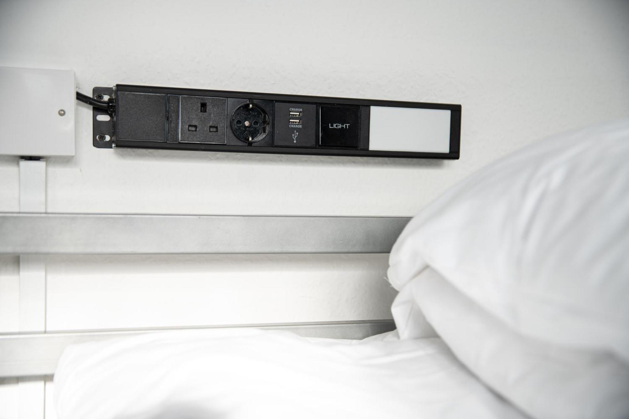 Bed in 8-Bed Mixed Dormitory Room,1588145972:JPEG