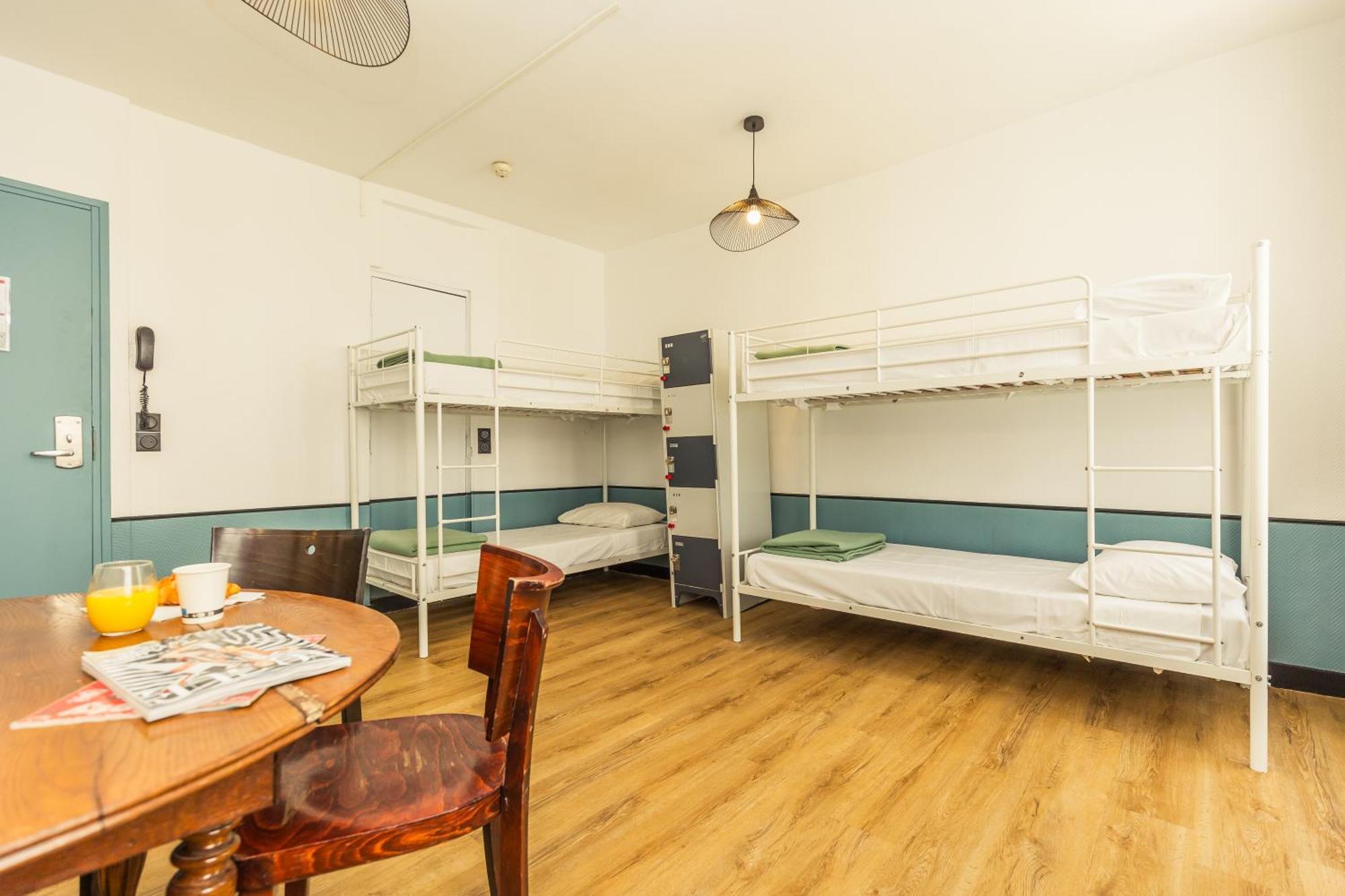 Bed op een Vrouwenslaapzaal met 6 Bedden