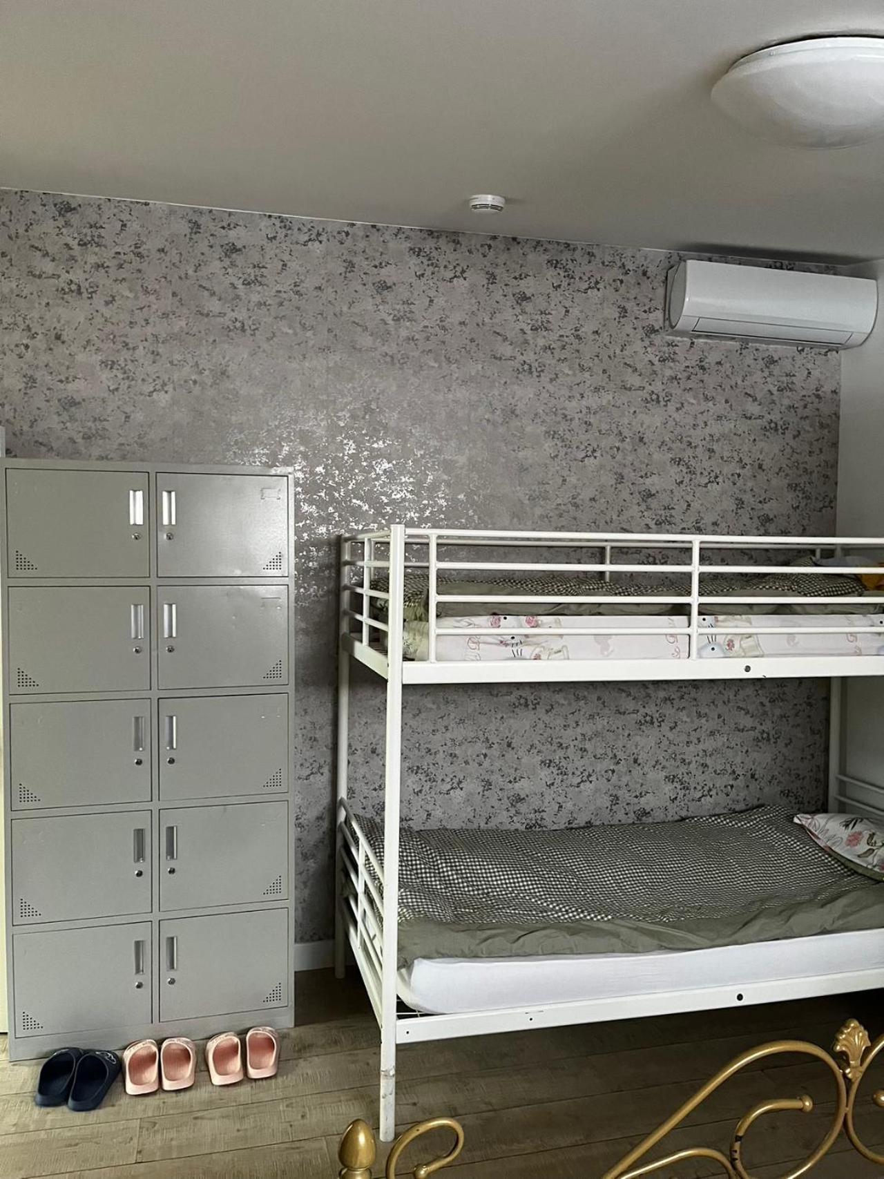 Eenpersoonsbed in Vrouwenslaapzaal