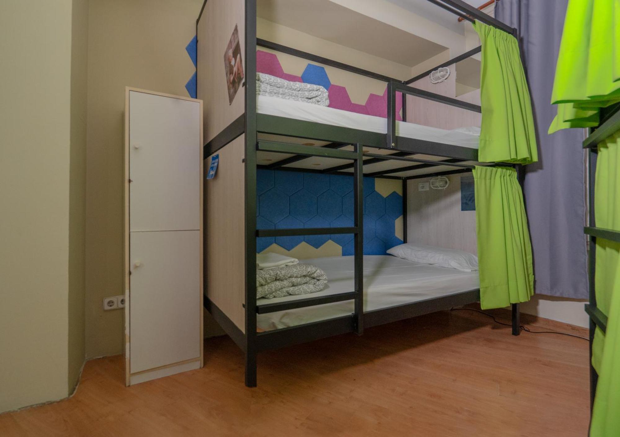 Bed in een Vrouwenslaapzaal met 4 Bedden