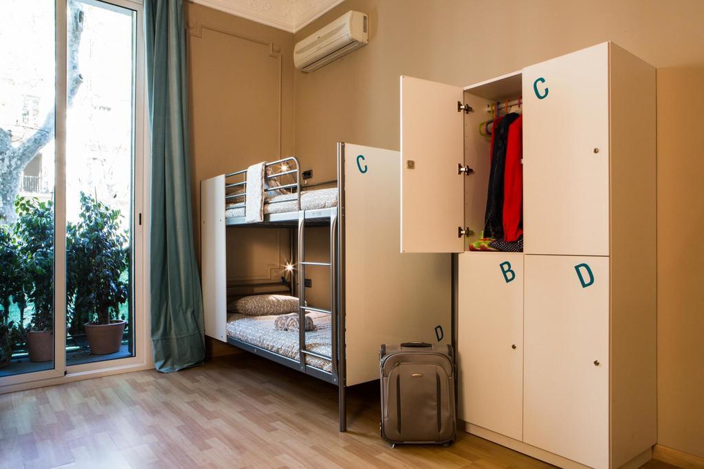 Bed in een Vrouwenslaapzaal met 4 Bedden
