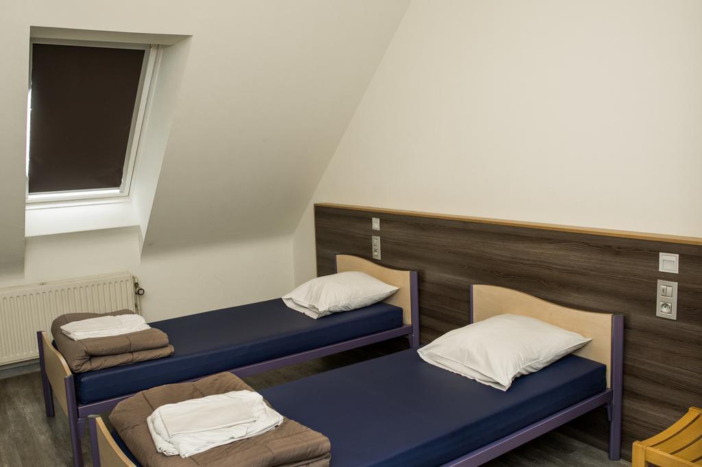 Tweepersoonskamer met 2 Aparte Bedden