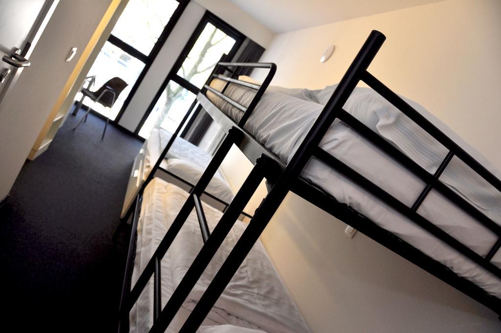 Driepersoonskamer met Eigen Badkamer