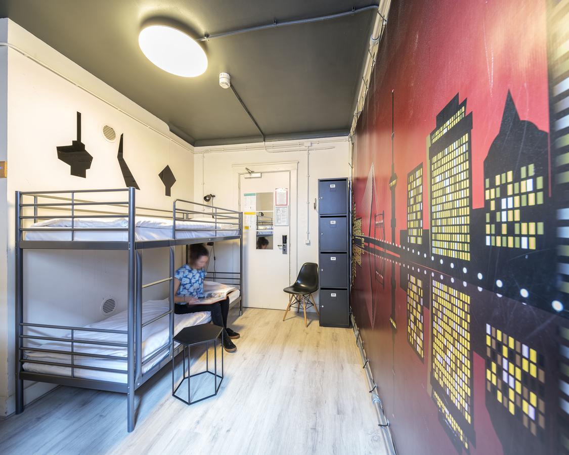 Bed in een Slaapzaal met 4 Bedden - Gedeelde Badkamer