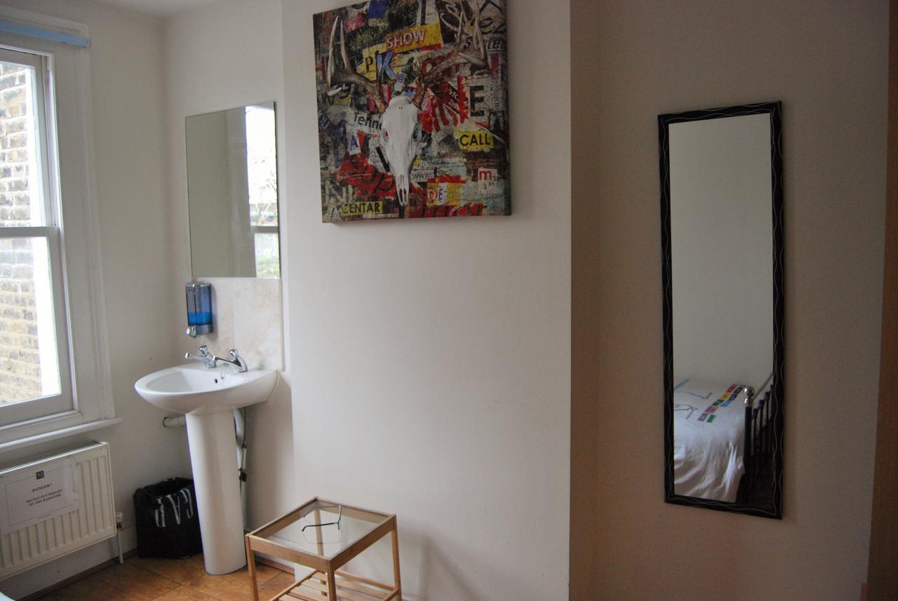 Standaard Tweepersoonskamer met Gedeelde Badkamer
