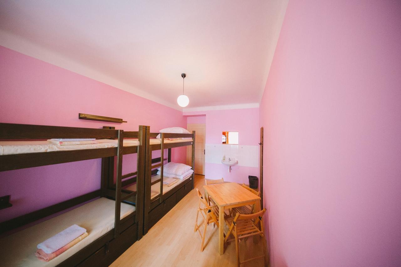 Bed in een Vrouwenslaapzaal met 4 Bedden