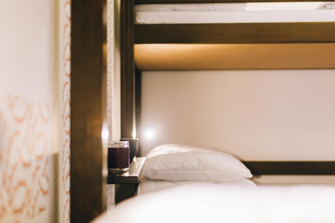 Bed in een Gemengde Slaapzaal met 10 Bedden
