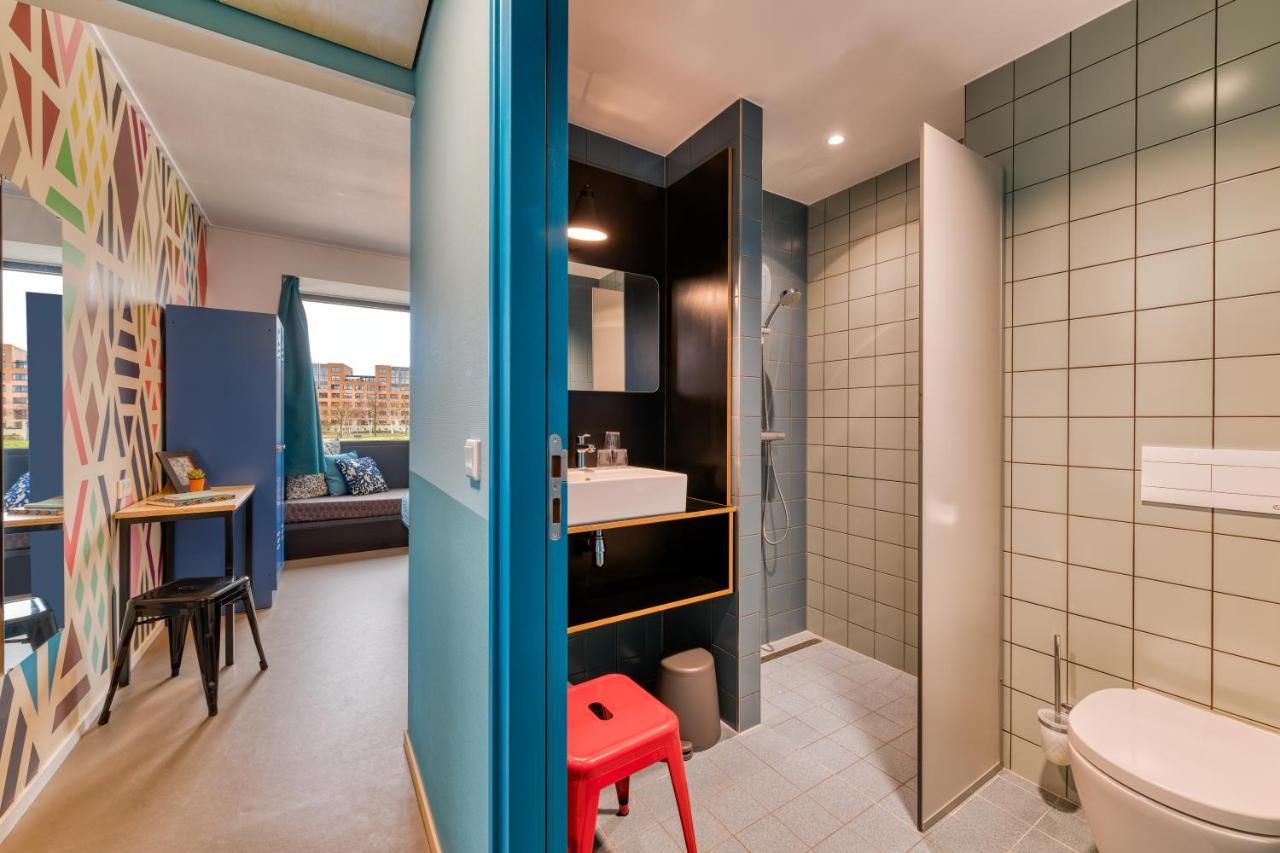Comfort Tweepersoonskamer met Eigen Badkamer en Uitzicht op Rivier