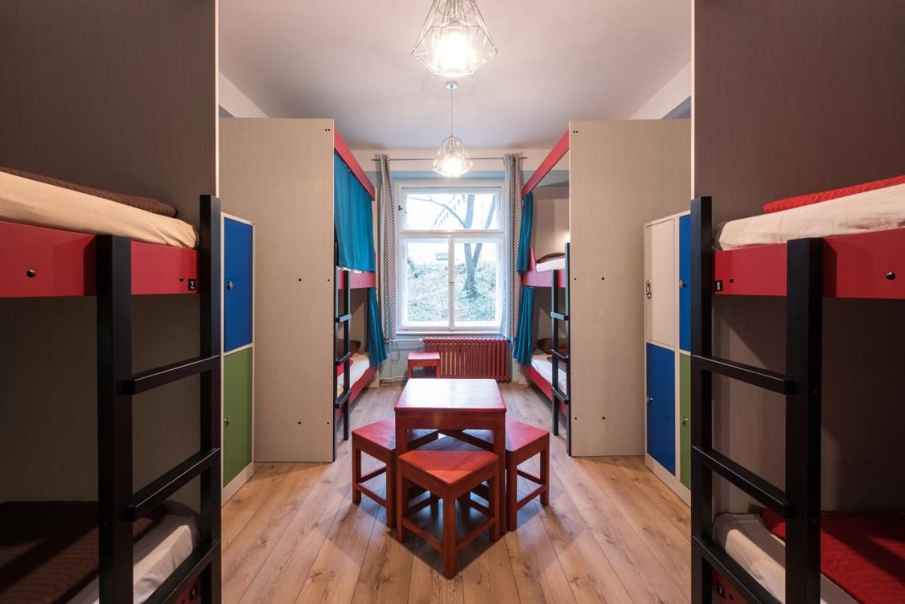 Bed in Gemengde Slaapzaal met 8 Bedden