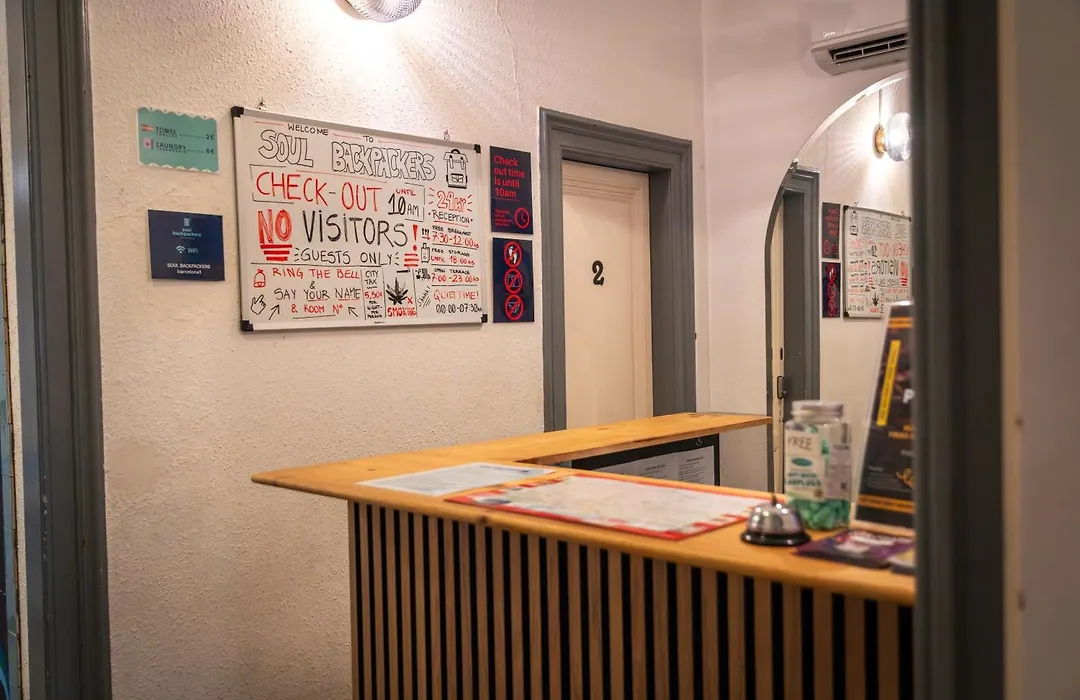 Soul Backpackers Barcelona-1