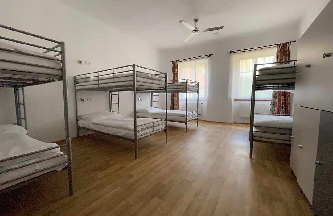 Hostel Little Quarter-1
