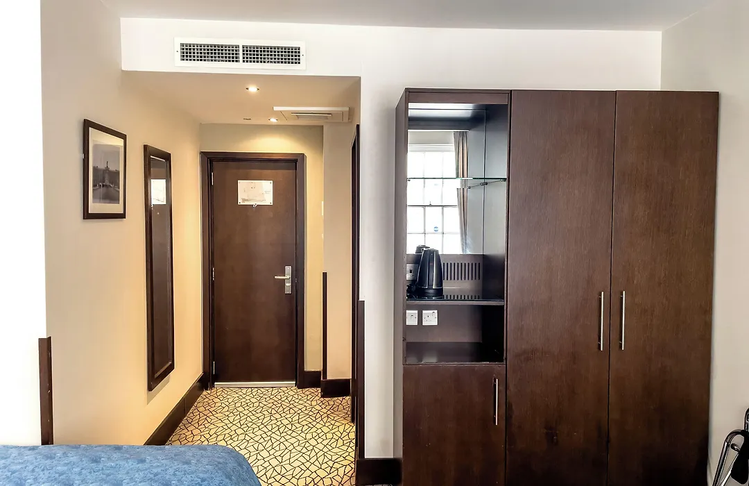 LHA Paddington Hostel-1