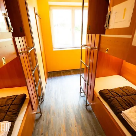 Do Step Inn Central - Self-Service-Hostel-2