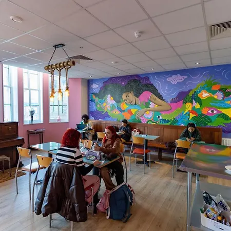 Hostelle - women only hostel London-2