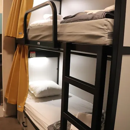 Hi Brussels Jacques Brel Hostel-2
