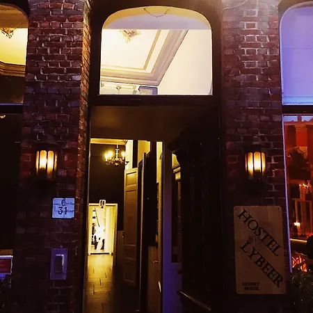 Hostel Lybeer Bruges-2