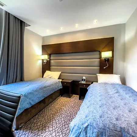 LHA Paddington Hostel-3