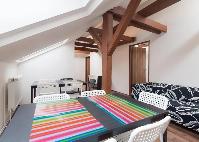 Easy Housing Hostel Praag