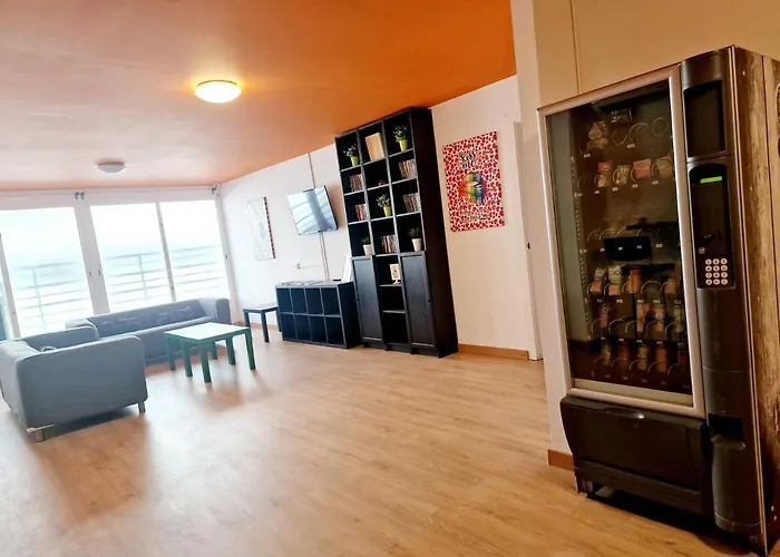 Arc House Barcelona Hostel