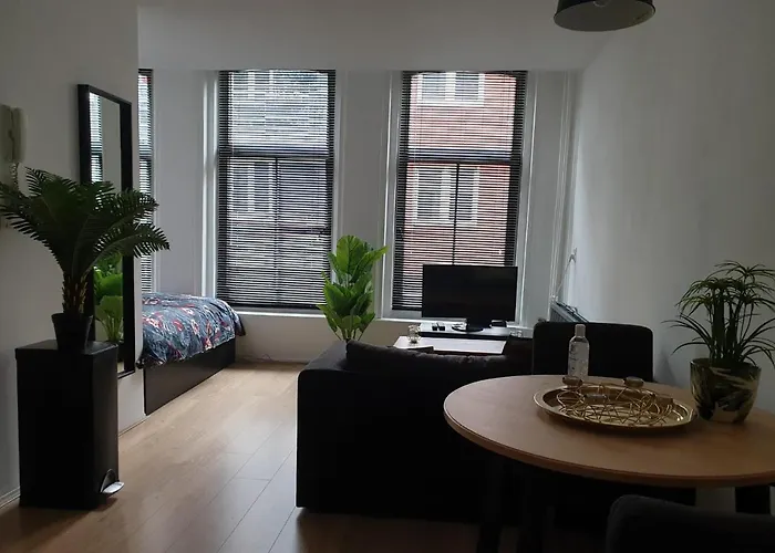 Recharge Hostel Rotterdam