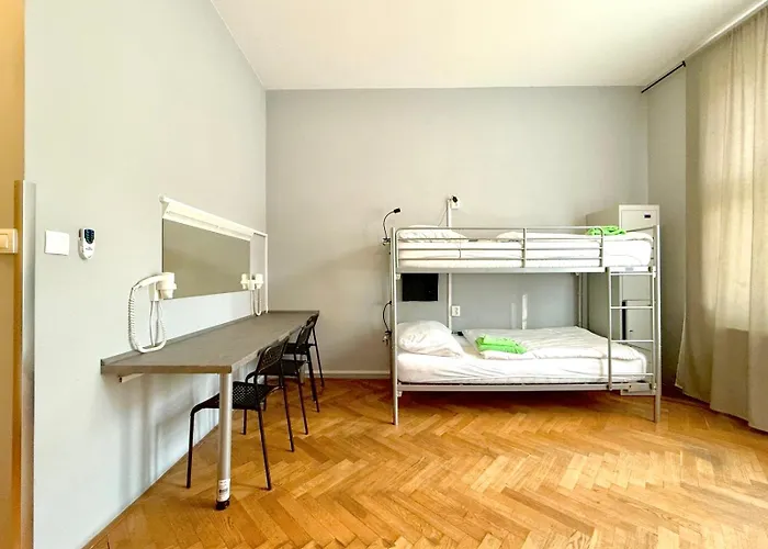 Globe Hostel Prague Adults Only