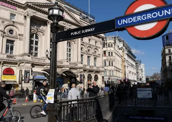 Piccadilly Hostel Londen