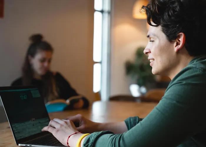 JeugdherbergCentral House Barcelona Gracia