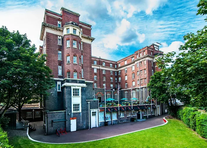 Rest Up London Hostel